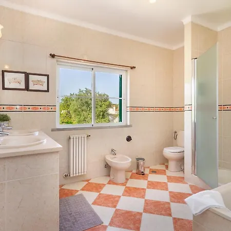 Villa Quinta Figueiras - - Faro *
